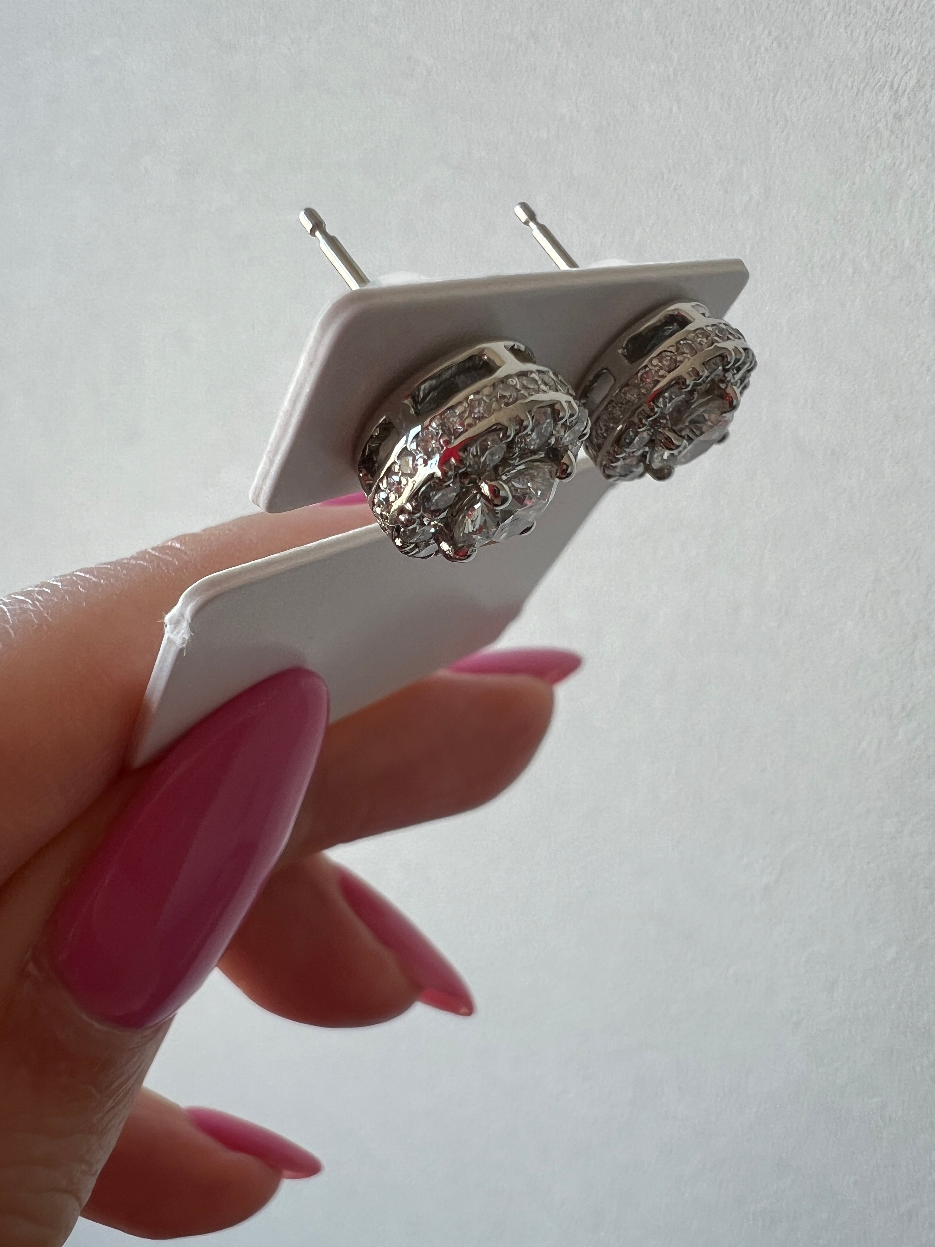 ポインターパヴェピアス〜中石0.5ct×2 G SI GD UP|AYAKO SAKURAI(櫻井 彩子(サクライ アヤコ))公式通販サイト